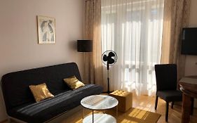 Art Deco Apartment
